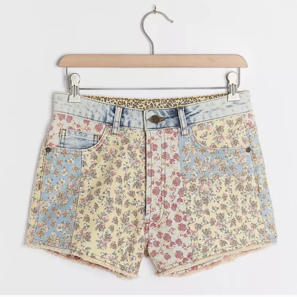 FARM Rio Pants - Farm Rio patchwork shorts 29